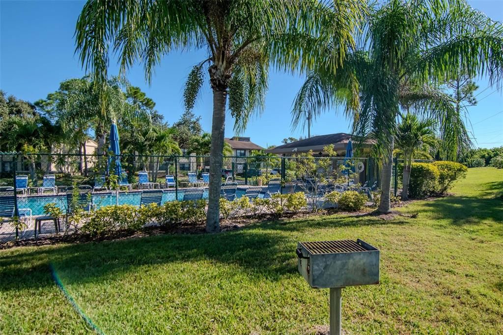 For Sale: $210,900 (2 beds, 2 baths, 924 Square Feet)