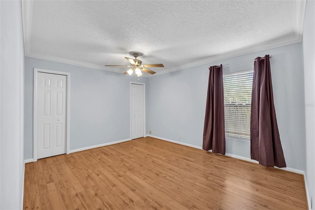 For Sale: $435,000 (4 beds, 2 baths, 2257 Square Feet)