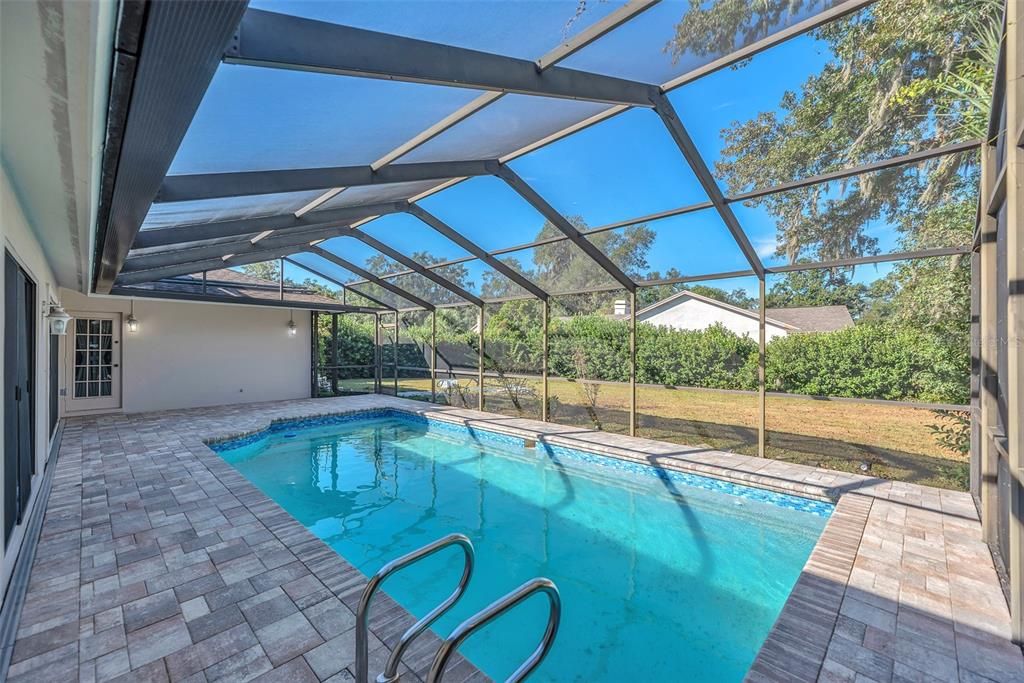 For Sale: $435,000 (4 beds, 2 baths, 2257 Square Feet)