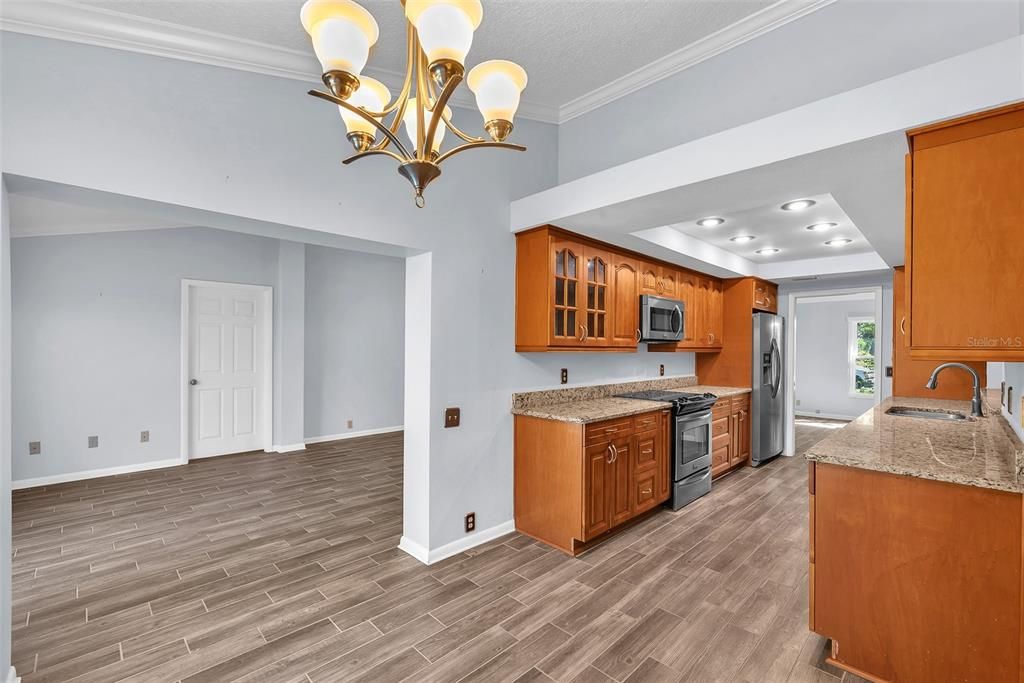 For Sale: $435,000 (4 beds, 2 baths, 2257 Square Feet)