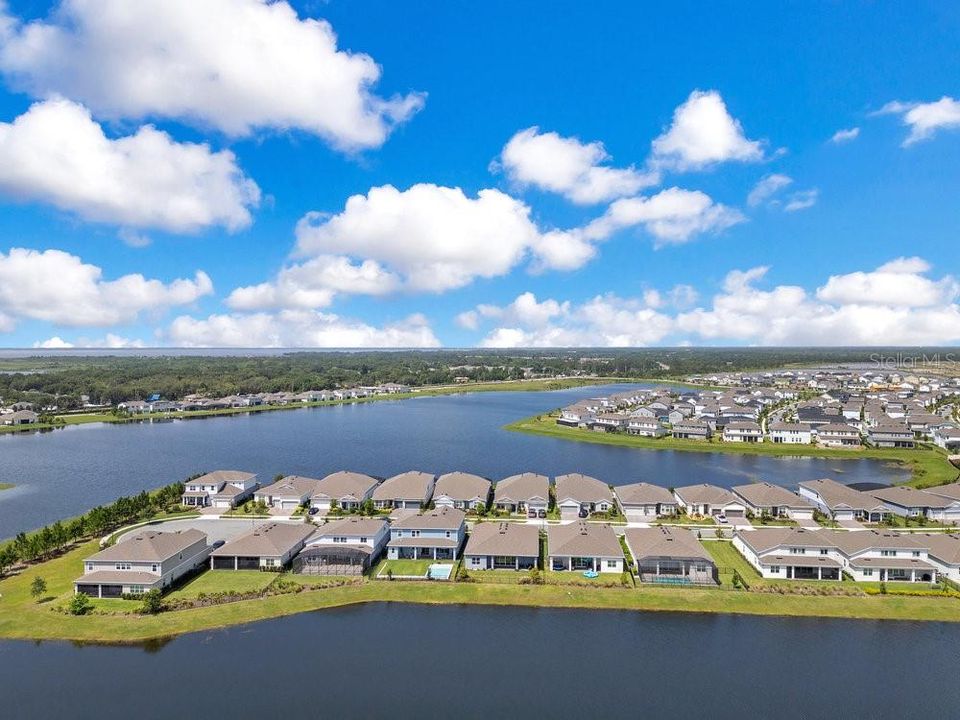 For Sale: $949,000 (4 beds, 3 baths, 2743 Square Feet)