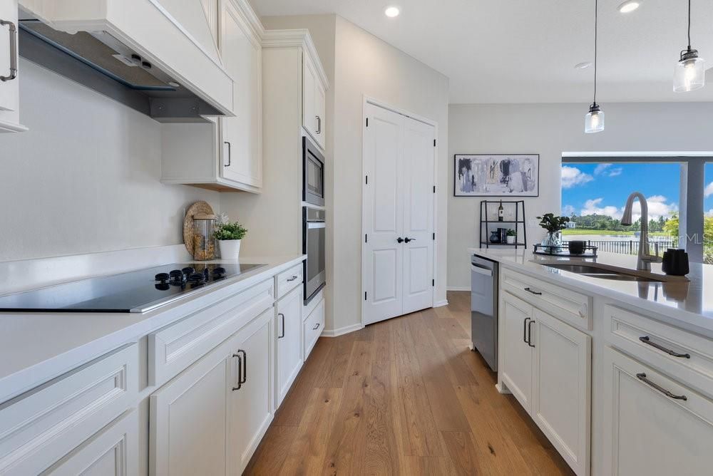 For Sale: $949,000 (4 beds, 3 baths, 2743 Square Feet)