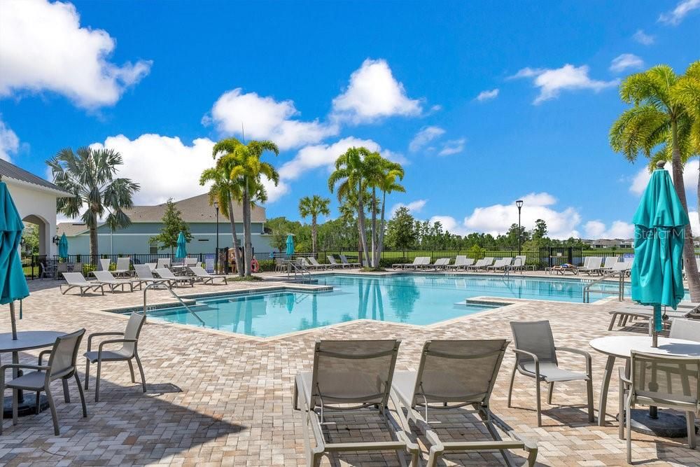 For Sale: $949,000 (4 beds, 3 baths, 2743 Square Feet)