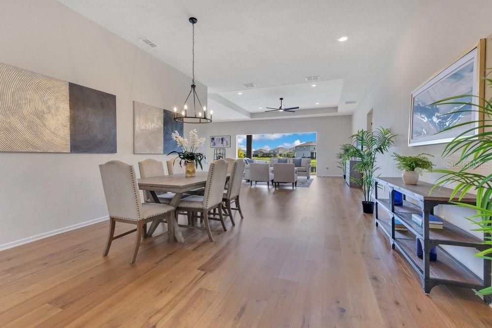 For Sale: $949,000 (4 beds, 3 baths, 2743 Square Feet)