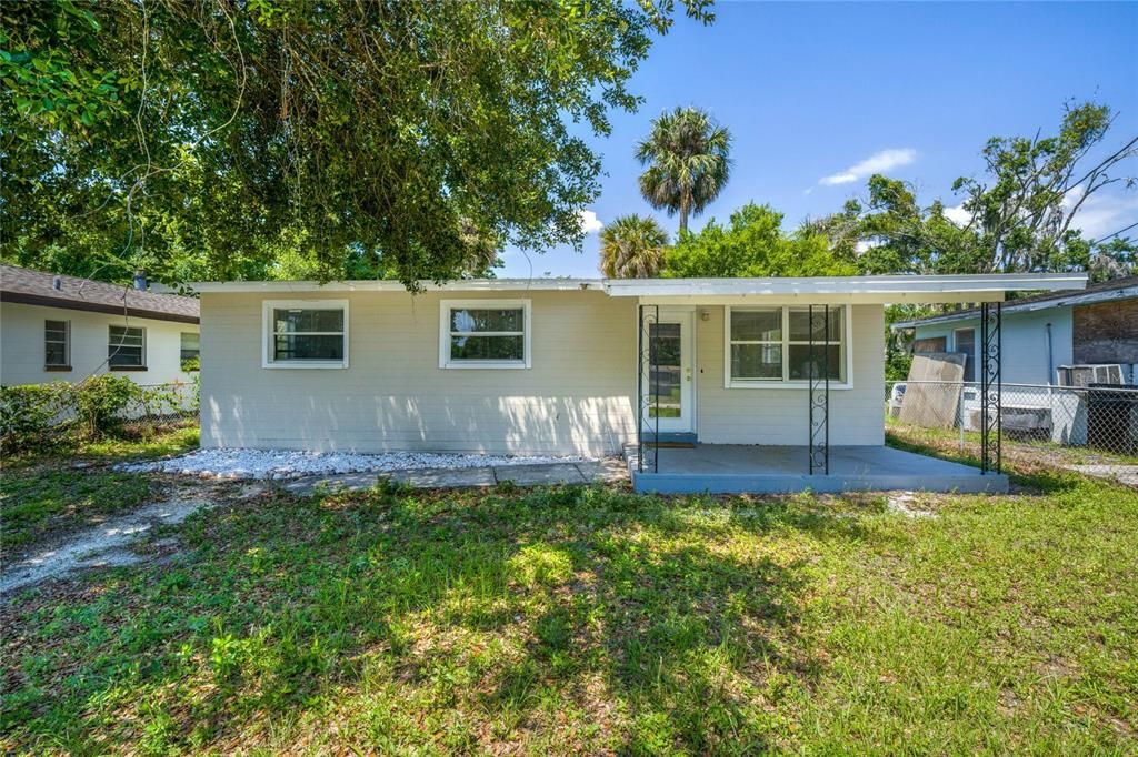 Recently Sold: $159,900 (3 beds, 1 baths, 950 Square Feet)
