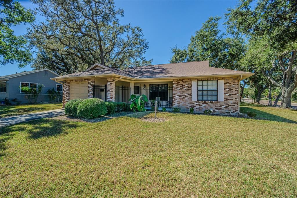 For Sale: $341,000 (3 beds, 2 baths, 1244 Square Feet)