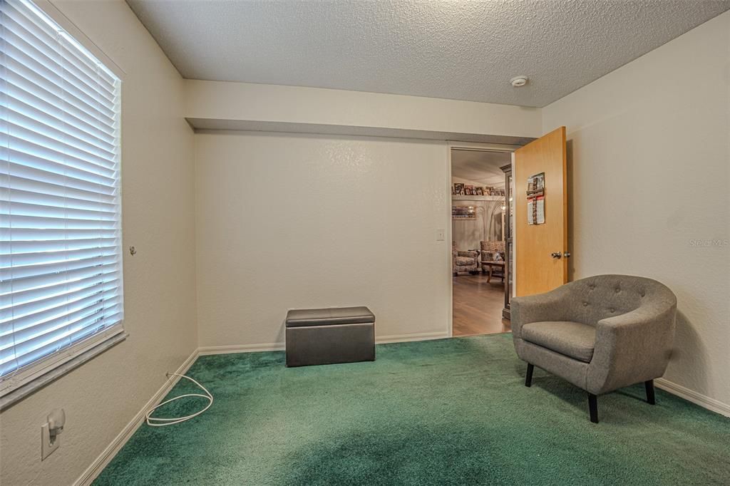 For Sale: $341,000 (3 beds, 2 baths, 1244 Square Feet)