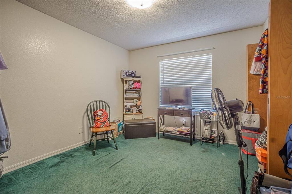 For Sale: $341,000 (3 beds, 2 baths, 1244 Square Feet)