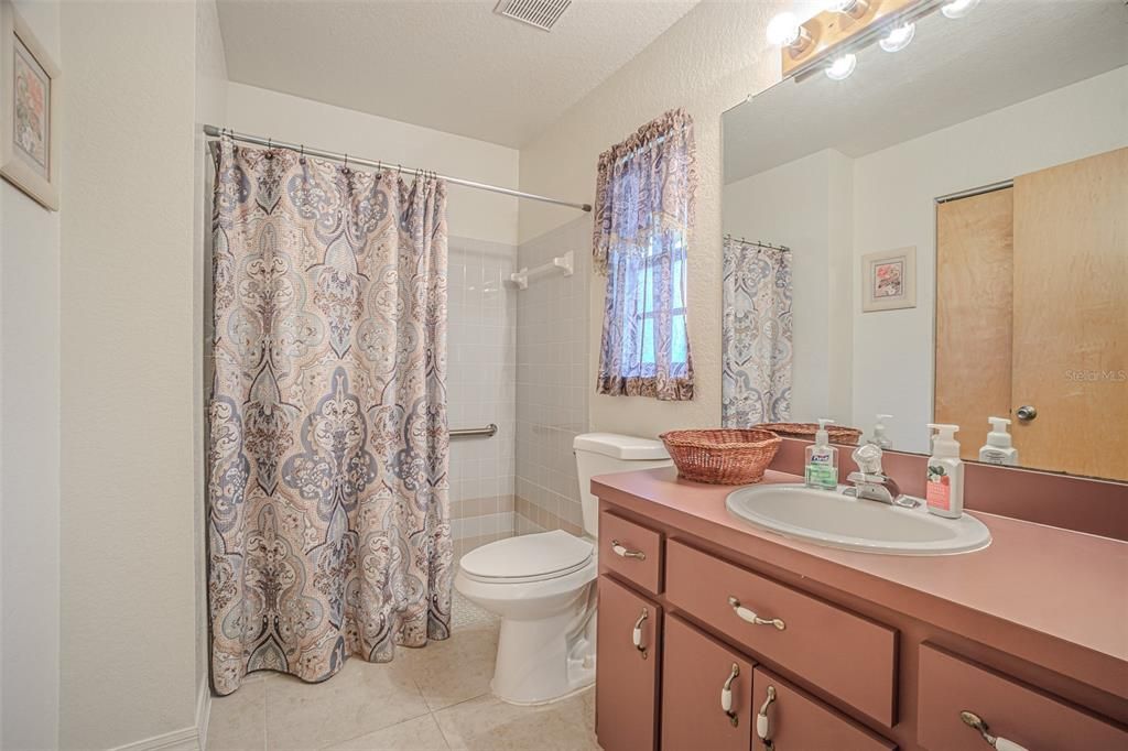 For Sale: $341,000 (3 beds, 2 baths, 1244 Square Feet)