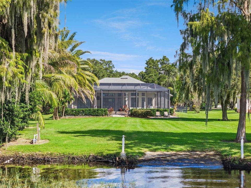 For Sale: $2,395,000 (4 beds, 3 baths, 2426 Square Feet)