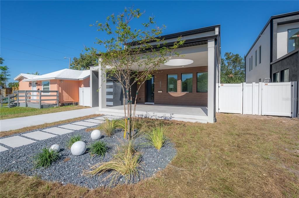 For Rent: $5,350 (4 beds, 3 baths, 2434 Square Feet)