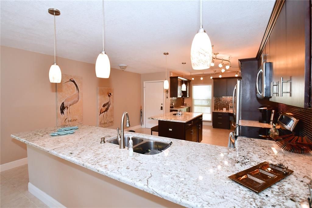 For Rent: $5,000 (2 beds, 2 baths, 1320 Square Feet)