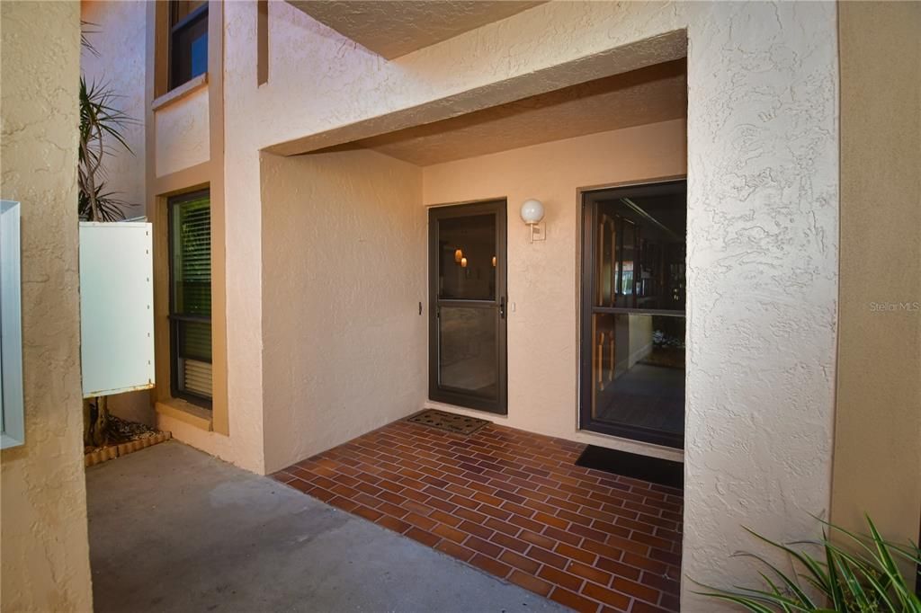 For Rent: $5,000 (2 beds, 2 baths, 1320 Square Feet)