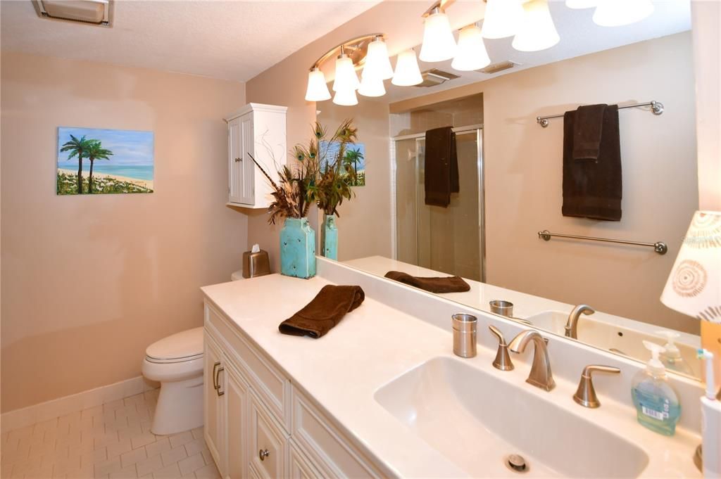 For Rent: $5,000 (2 beds, 2 baths, 1320 Square Feet)