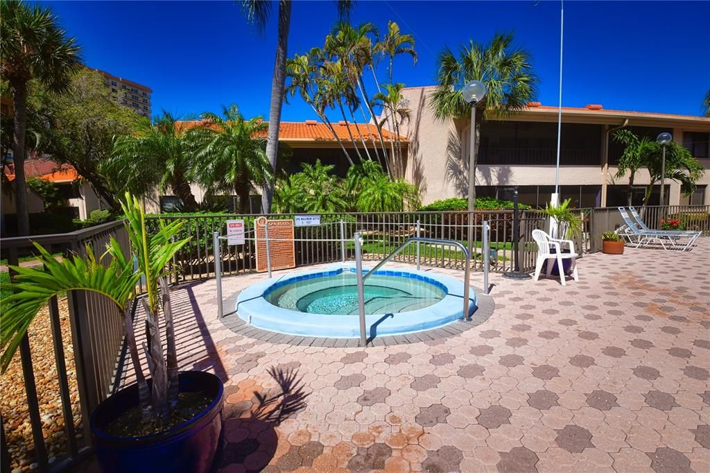 For Rent: $5,000 (2 beds, 2 baths, 1320 Square Feet)