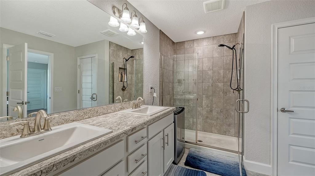 For Sale: $419,000 (4 beds, 2 baths, 2202 Square Feet)