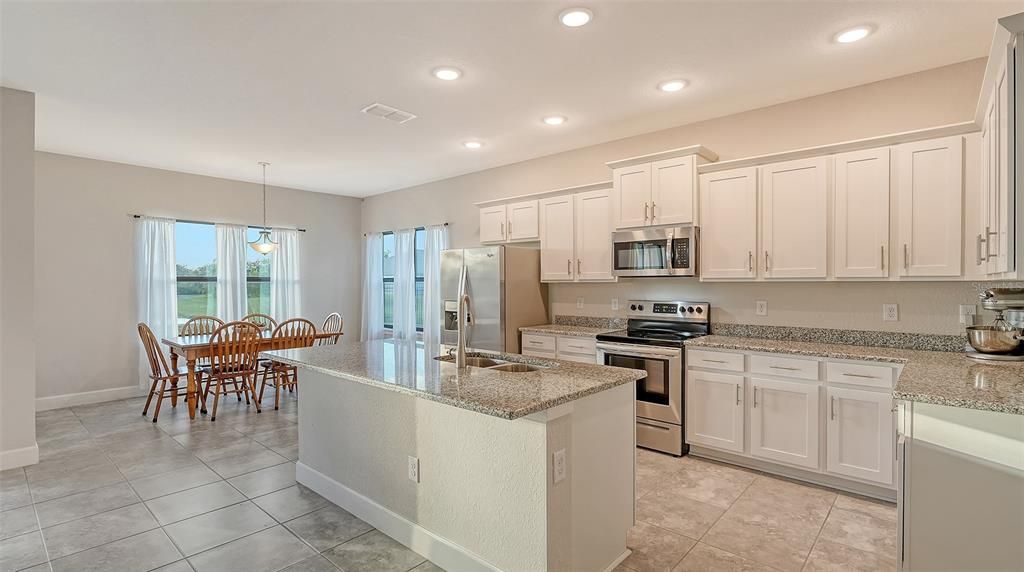 For Sale: $419,000 (4 beds, 2 baths, 2202 Square Feet)