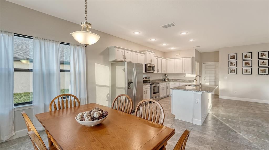 For Sale: $419,000 (4 beds, 2 baths, 2202 Square Feet)