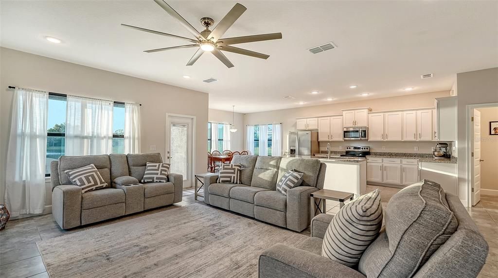 For Sale: $419,000 (4 beds, 2 baths, 2202 Square Feet)