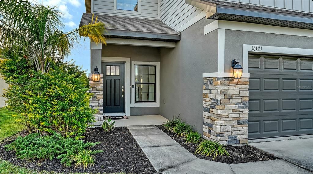 For Sale: $419,000 (4 beds, 2 baths, 2202 Square Feet)