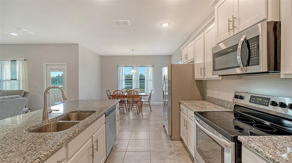 For Sale: $419,000 (4 beds, 2 baths, 2202 Square Feet)