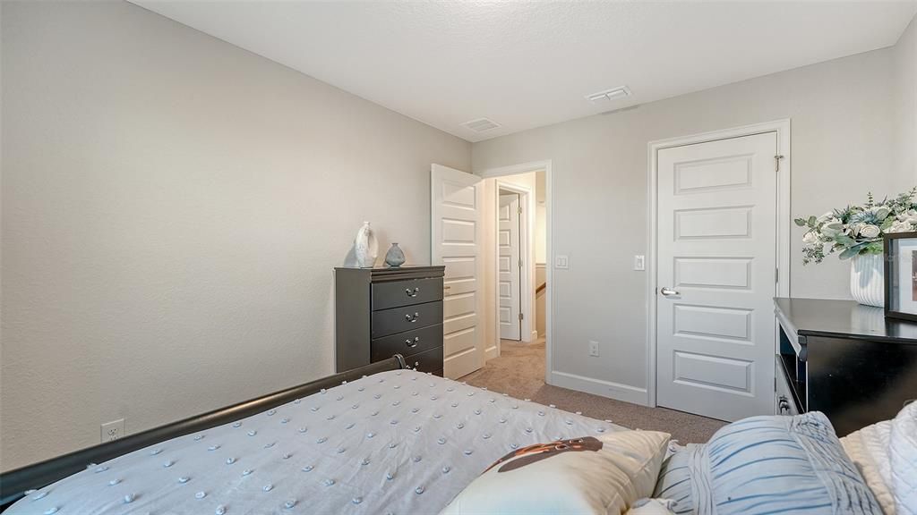 For Sale: $419,000 (4 beds, 2 baths, 2202 Square Feet)