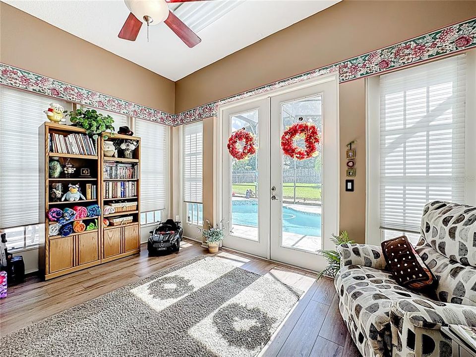 На продажу: $625,000 (4 спален, 2 ванн, 2926 Квадратных фут)