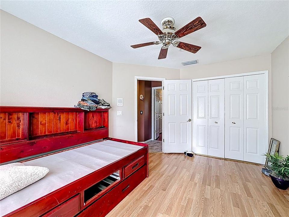 На продажу: $625,000 (4 спален, 2 ванн, 2926 Квадратных фут)