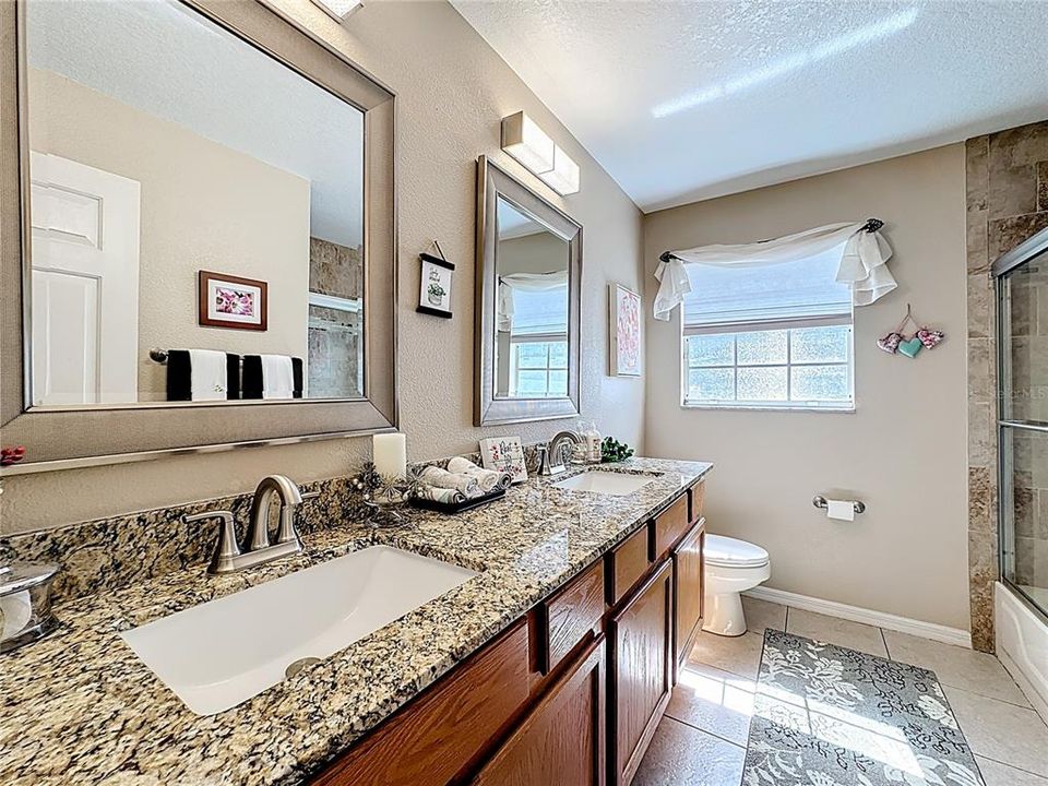 На продажу: $625,000 (4 спален, 2 ванн, 2926 Квадратных фут)