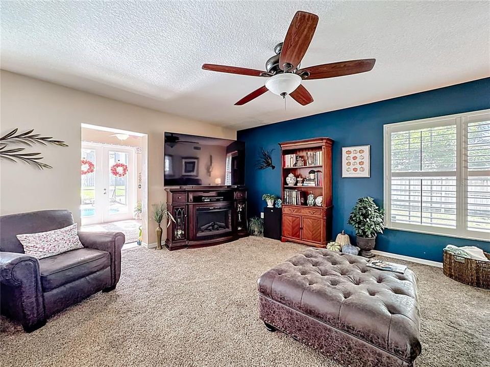 На продажу: $625,000 (4 спален, 2 ванн, 2926 Квадратных фут)