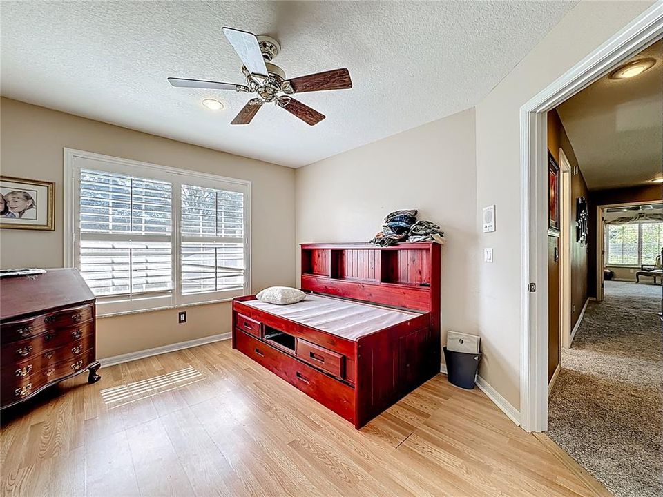 На продажу: $625,000 (4 спален, 2 ванн, 2926 Квадратных фут)