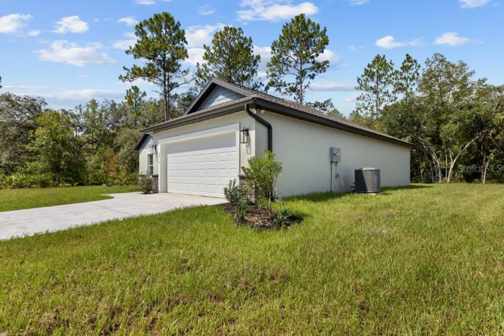 For Sale: $294,900 (3 beds, 2 baths, 1491 Square Feet)