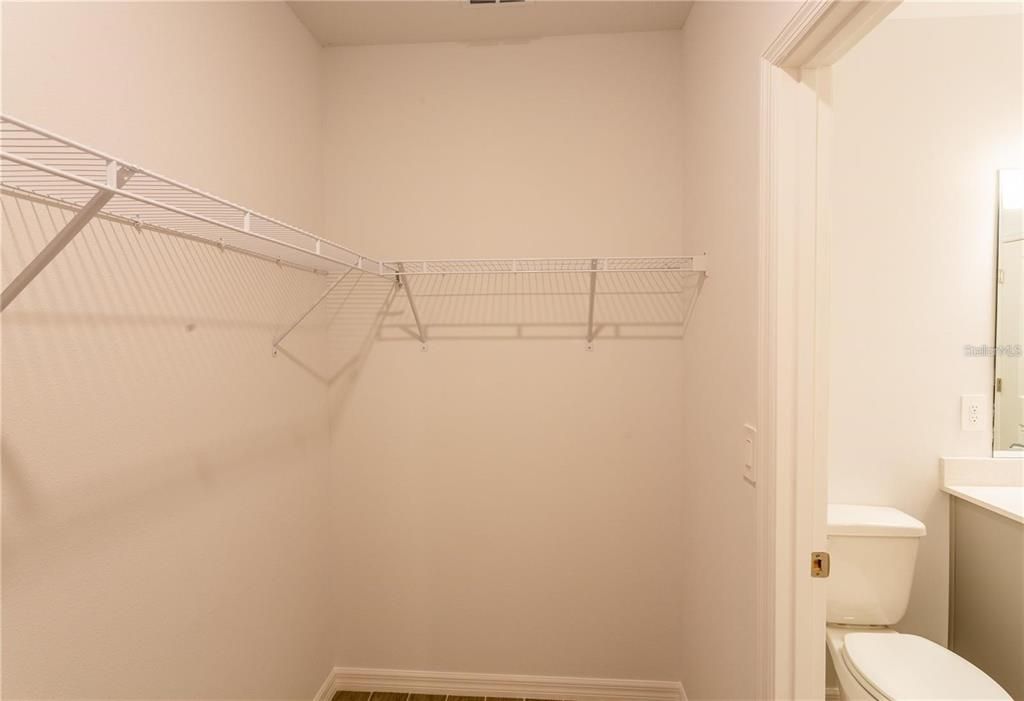 En Venta: $309,000 (4 camas, 2 baños, 1803 Pies cuadrados)