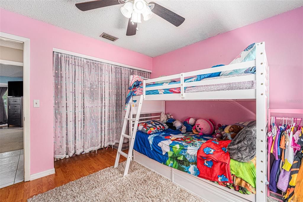 For Sale: $340,000 (3 beds, 2 baths, 1530 Square Feet)