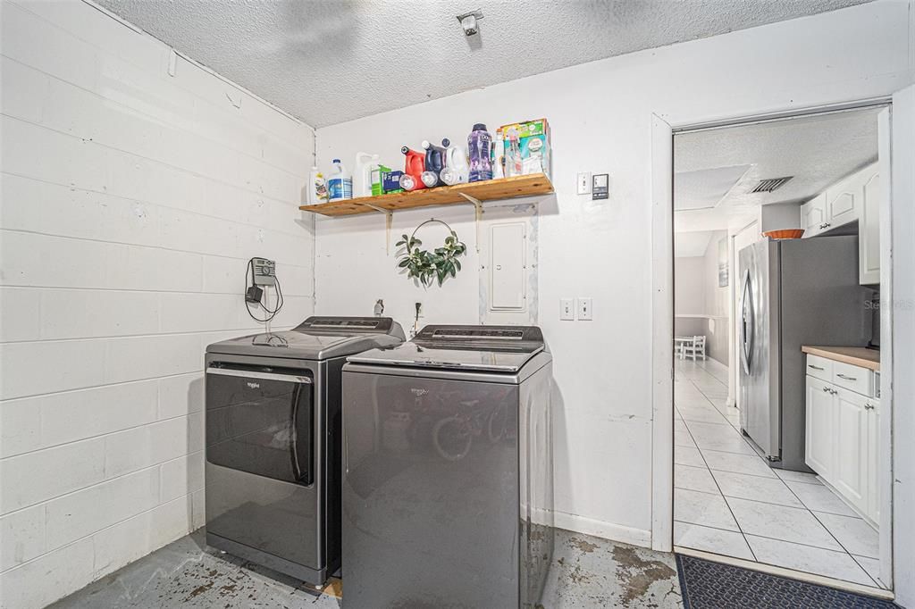 For Sale: $340,000 (3 beds, 2 baths, 1530 Square Feet)