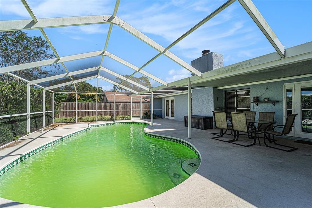 For Sale: $340,000 (3 beds, 2 baths, 1530 Square Feet)