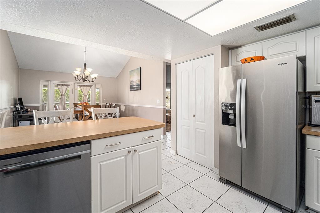 For Sale: $340,000 (3 beds, 2 baths, 1530 Square Feet)