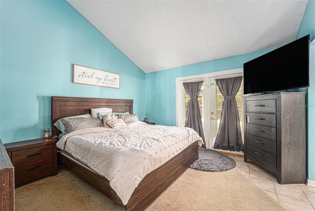 For Sale: $340,000 (3 beds, 2 baths, 1530 Square Feet)