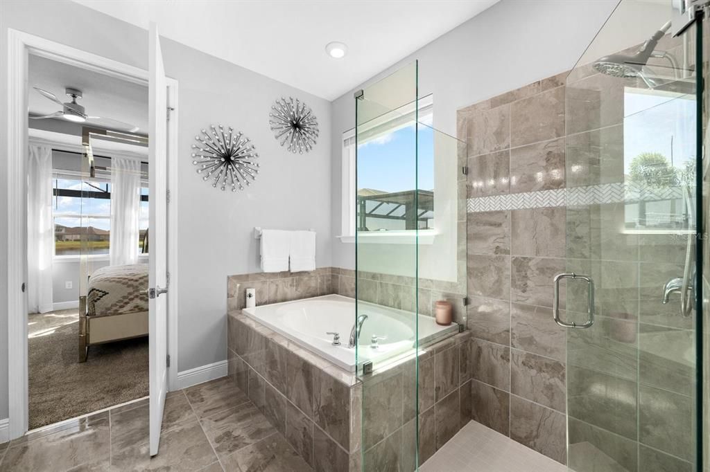 На продажу: $650,000 (4 спален, 2 ванн, 2220 Квадратных фут)