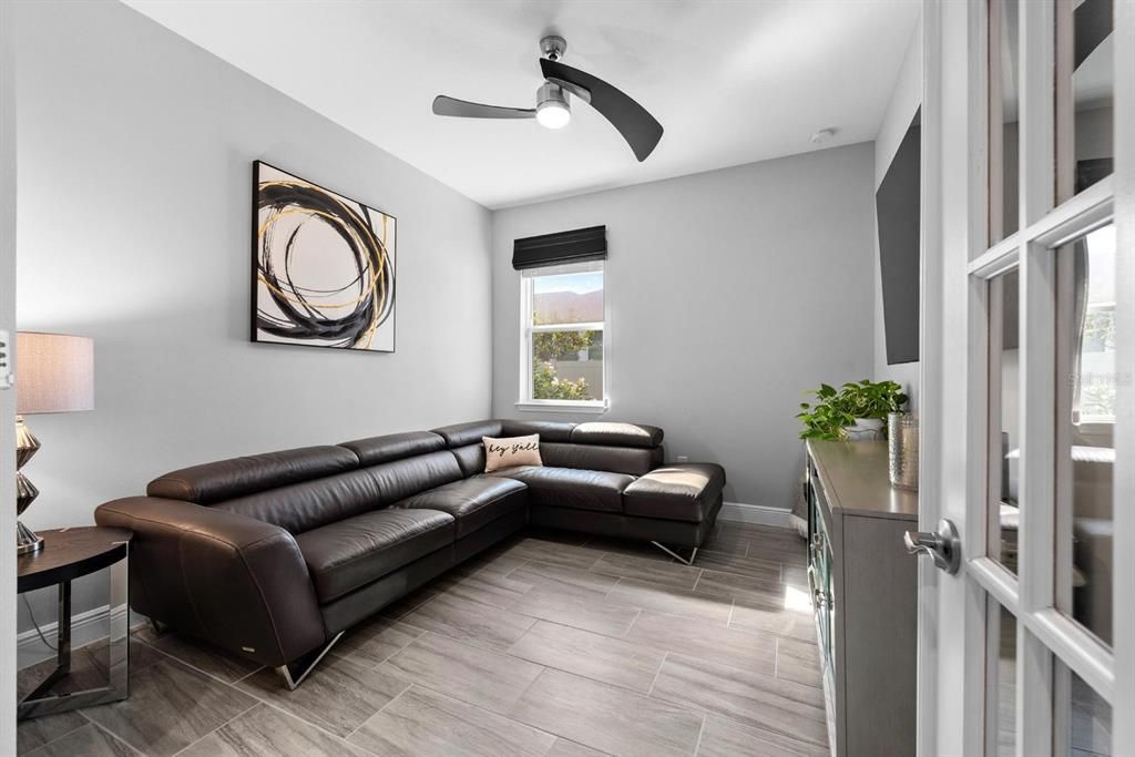 На продажу: $650,000 (4 спален, 2 ванн, 2220 Квадратных фут)