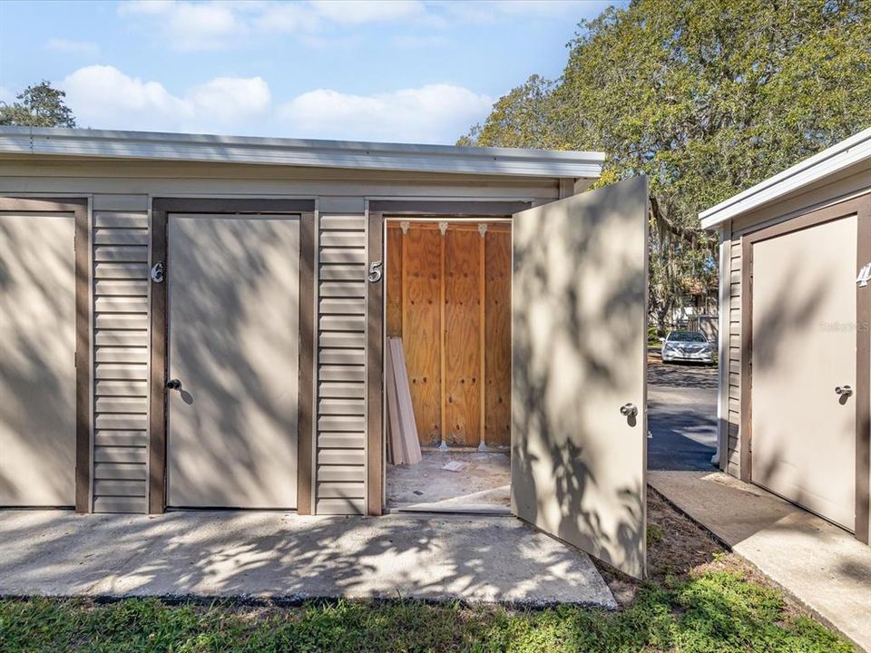 待售: $115,000 (3 贝兹, 2 浴室, 1239 平方英尺)