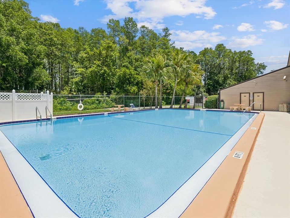 待售: $115,000 (3 贝兹, 2 浴室, 1239 平方英尺)