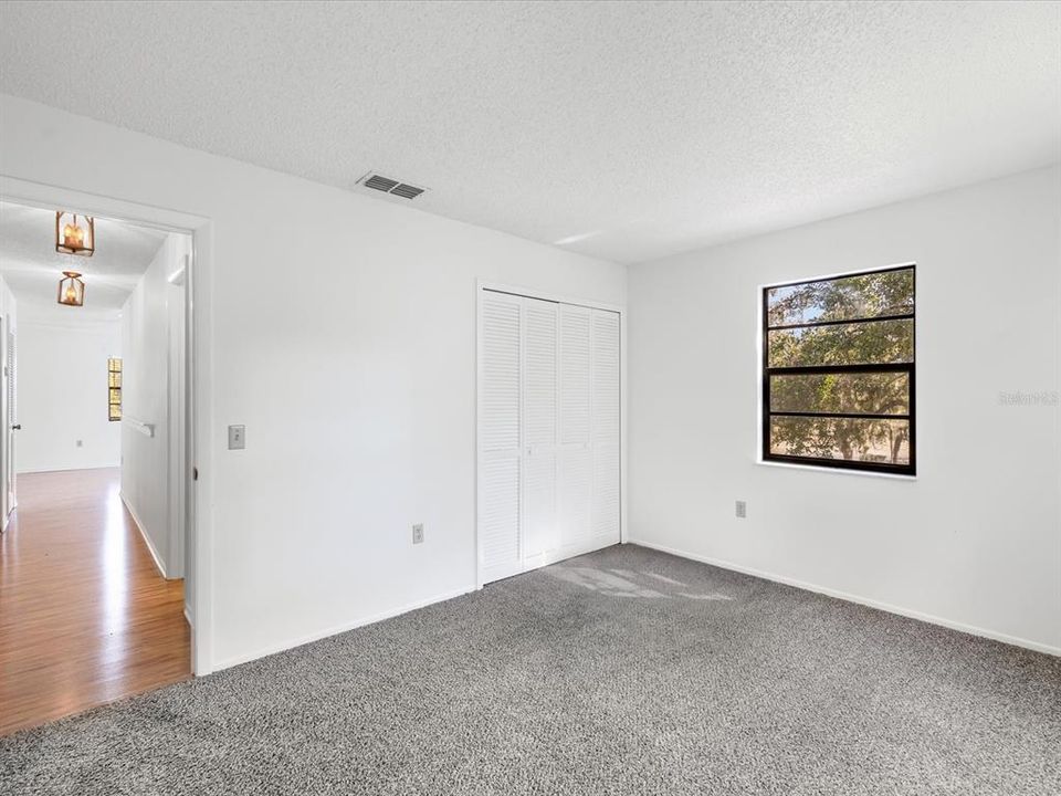 待售: $115,000 (3 贝兹, 2 浴室, 1239 平方英尺)