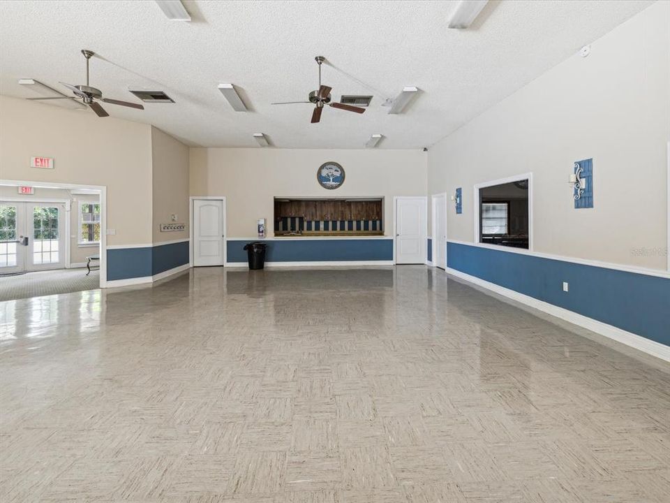 待售: $115,000 (3 贝兹, 2 浴室, 1239 平方英尺)