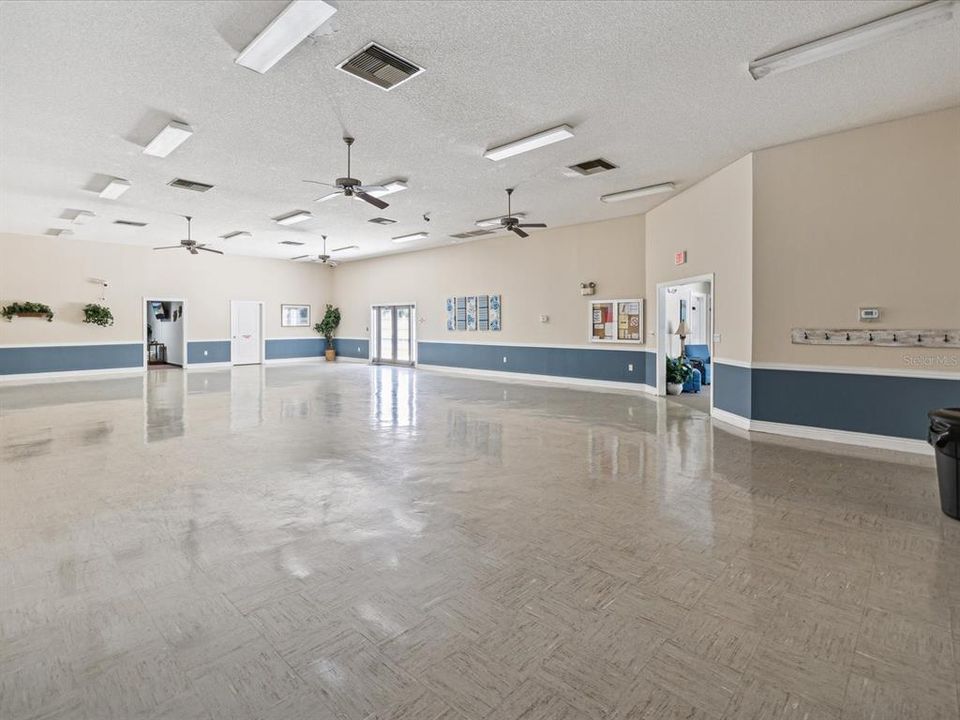 待售: $115,000 (3 贝兹, 2 浴室, 1239 平方英尺)