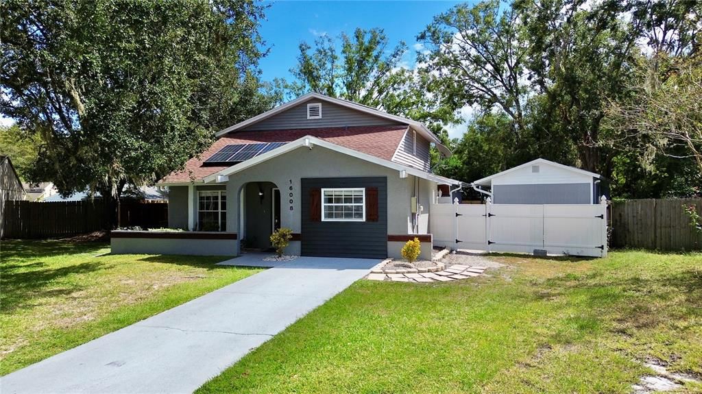 Active With Contract: $599,990 (5 beds, 3 baths, 2569 Square Feet)