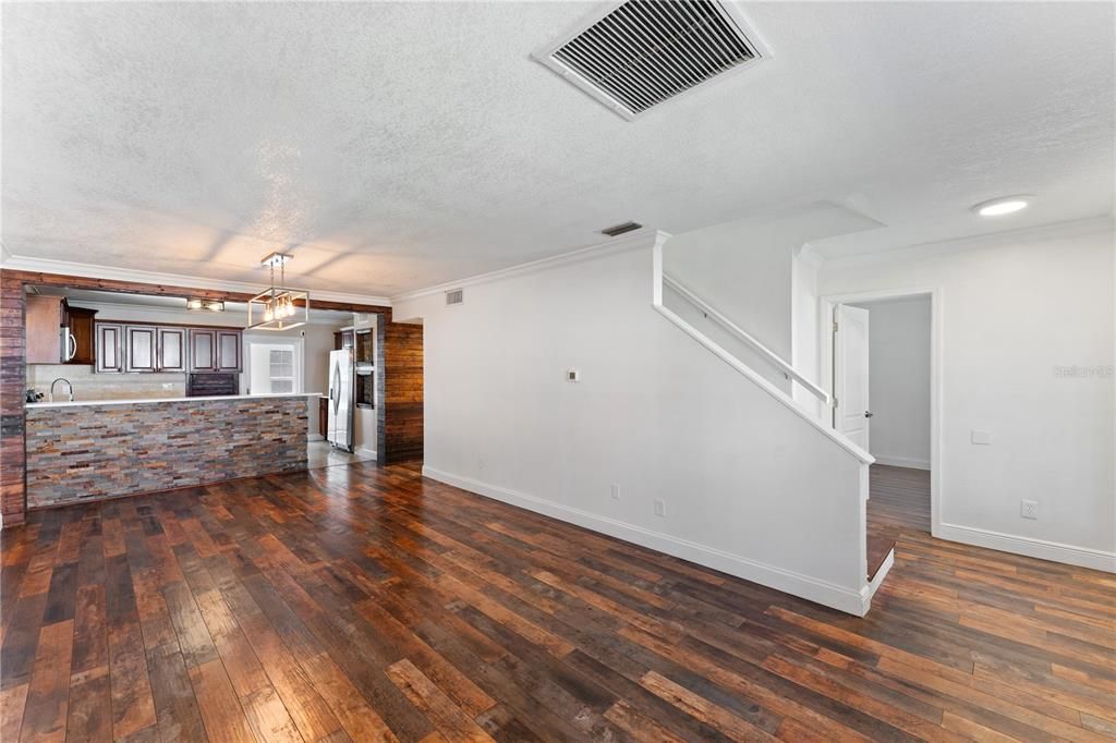 Active With Contract: $599,990 (5 beds, 3 baths, 2569 Square Feet)