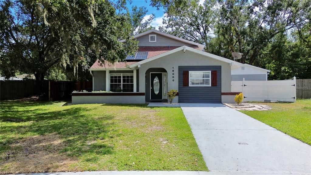 Active With Contract: $599,990 (5 beds, 3 baths, 2569 Square Feet)