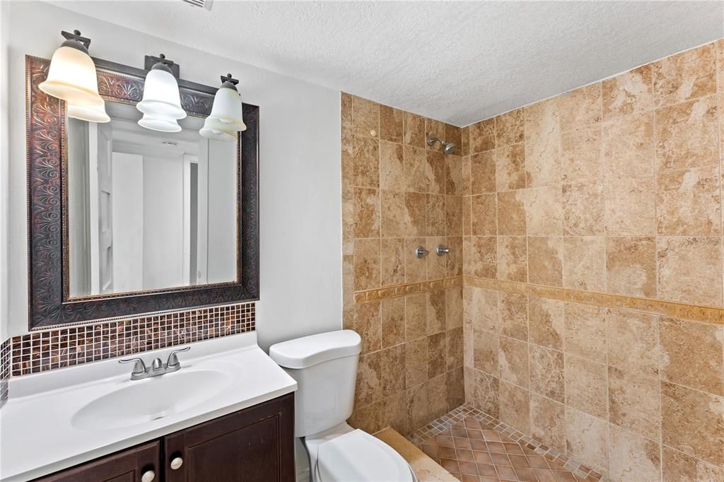 Active With Contract: $599,990 (5 beds, 3 baths, 2569 Square Feet)