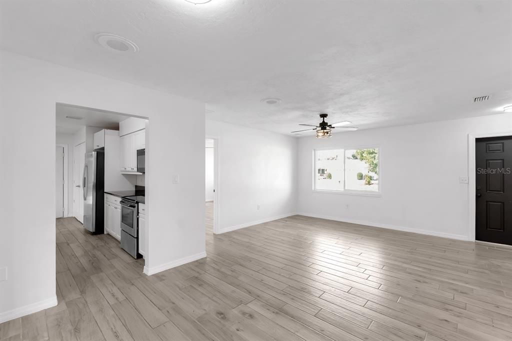 For Sale: $539,000 (3 beds, 2 baths, 1545 Square Feet)